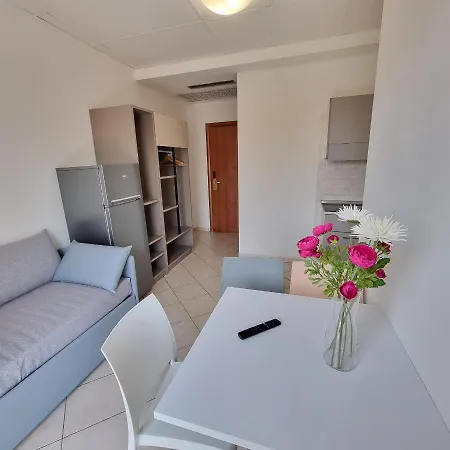 Mare 3* ريميني