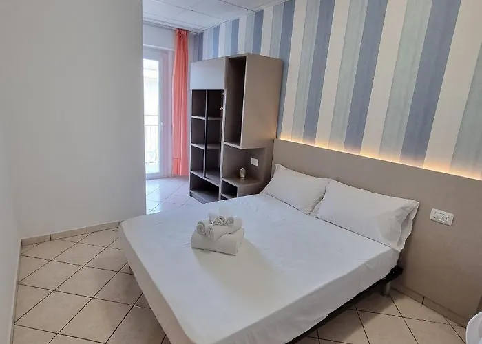 Mare Aparthotel 3*