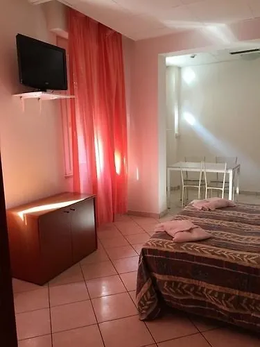 Mare Aparthotel 3*